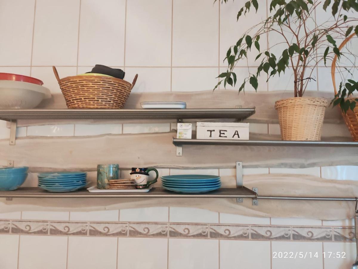 Romantic Two Bedroom Apartments In The Hills Of Budapest With Private Parking Buitenkant foto