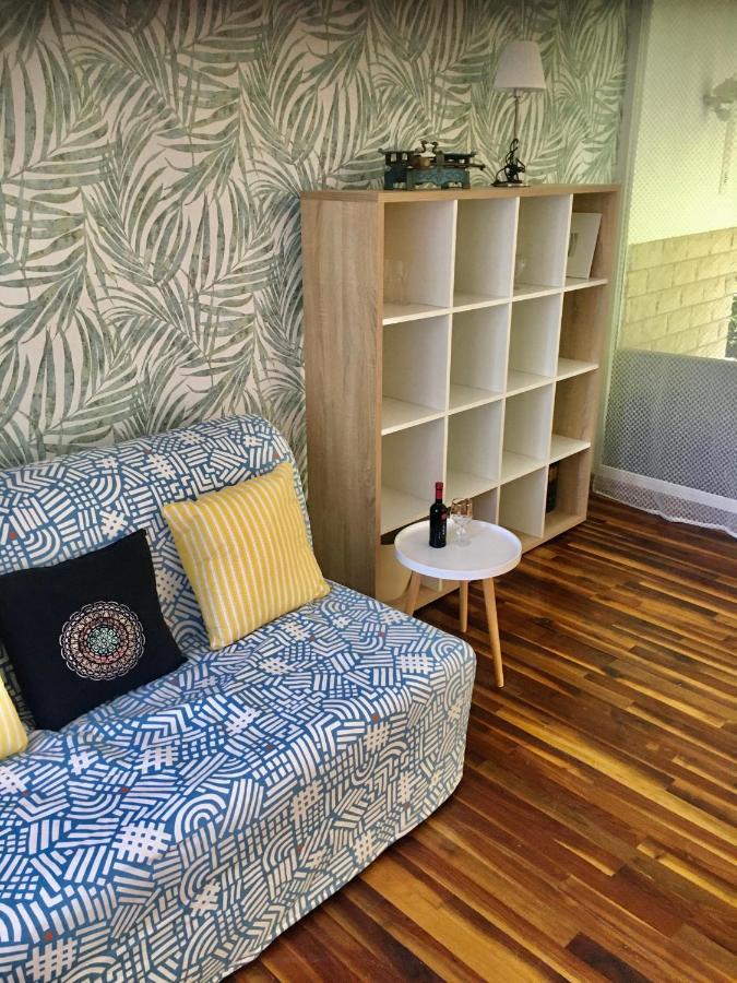 Romantic Two Bedroom Apartments In The Hills Of Budapest With Private Parking Buitenkant foto